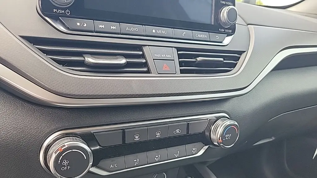 2025 Nissan Altima 2.5 SR