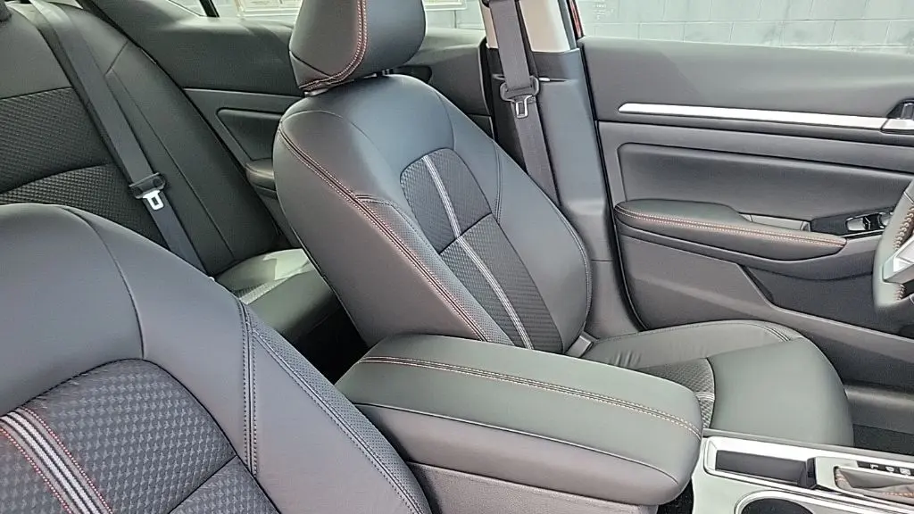 2025 Nissan Altima 2.5 SR