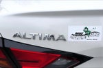 2019 Altima Thumbnail 31