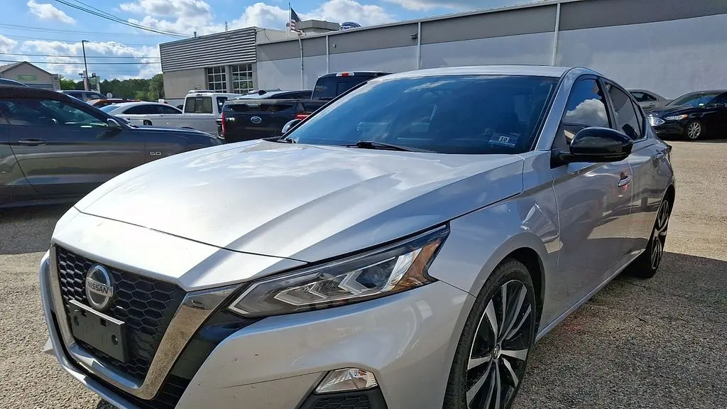 Preowned 2019 Nissan Altima 2.5 SR for Sale