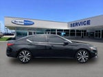 2022 Altima Thumbnail 9