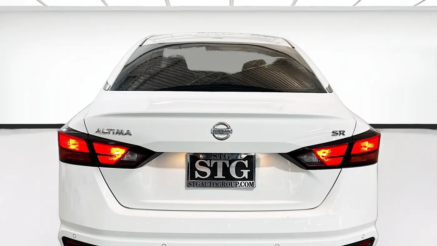 2022 Nissan Altima 2.5 SR