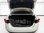 2022 Altima Thumbnail 17