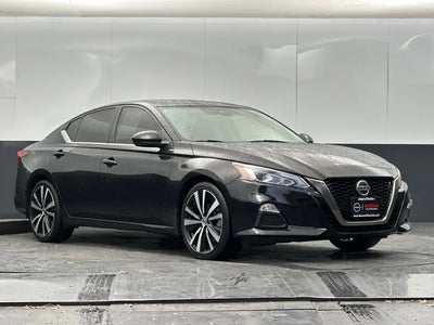 Photo of a 2022 Nissan Altima 2.5 SR 4DR Sedan for sale