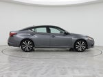 2022 Altima Thumbnail 7