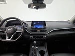 2022 Altima Thumbnail 9