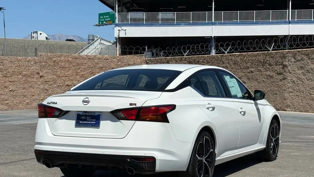 2024 Nissan Altima 2.5 SR