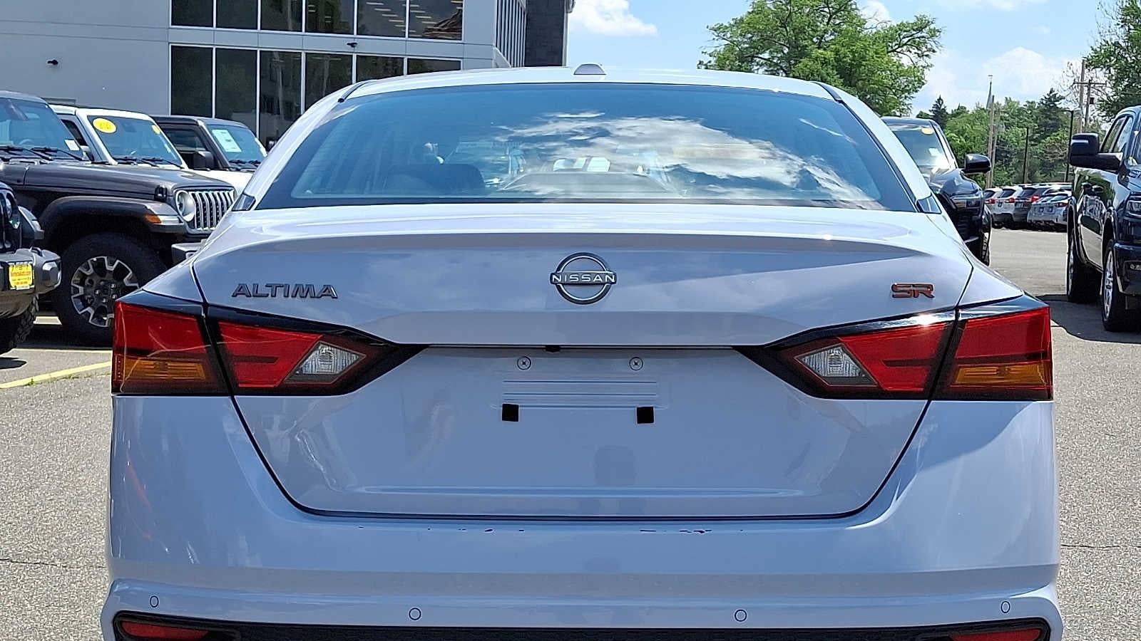 2024 Nissan Altima 2.5 SR