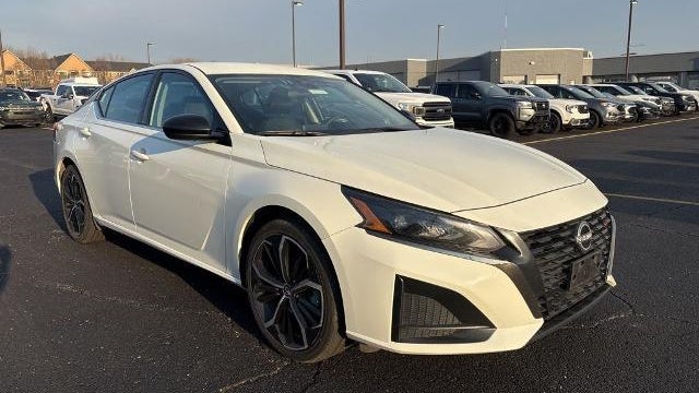 2025 Nissan Altima 2.5 SR