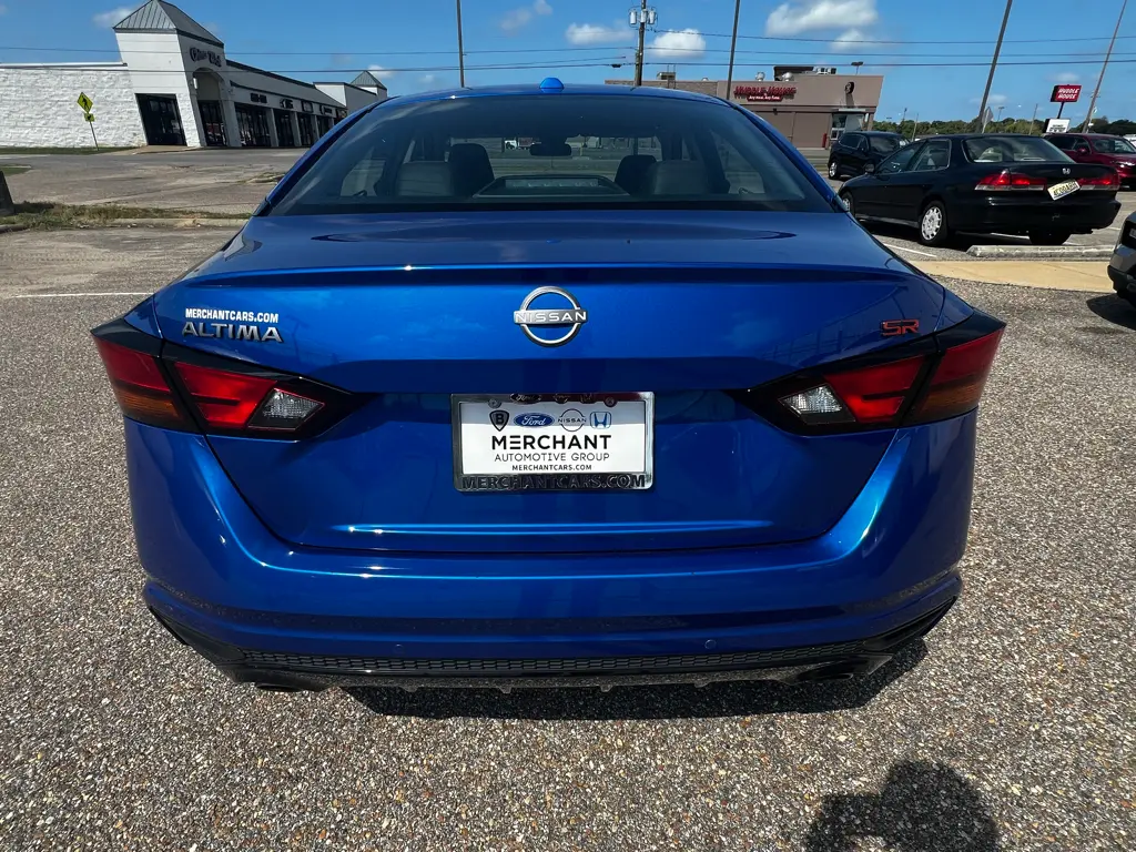 2025 Nissan Altima - $24,985