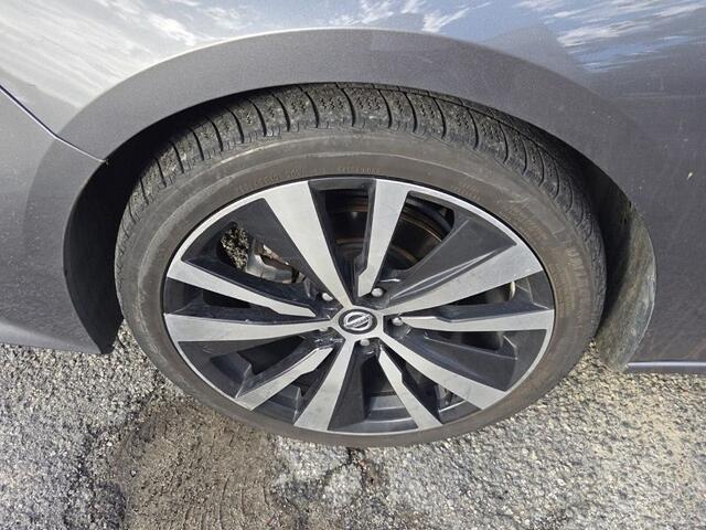 2022 Nissan Altima - $14,998
