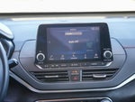 2022 Altima Thumbnail 16
