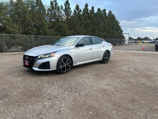 2024 Nissan Altima 2.5 SR — photo 1 of 12