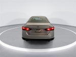 2024 Altima Thumbnail 3