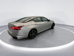 2024 Altima Thumbnail 4