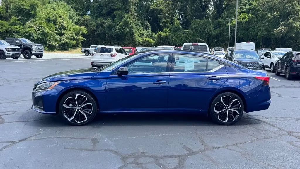 2024 Nissan Altima 2.5 SR