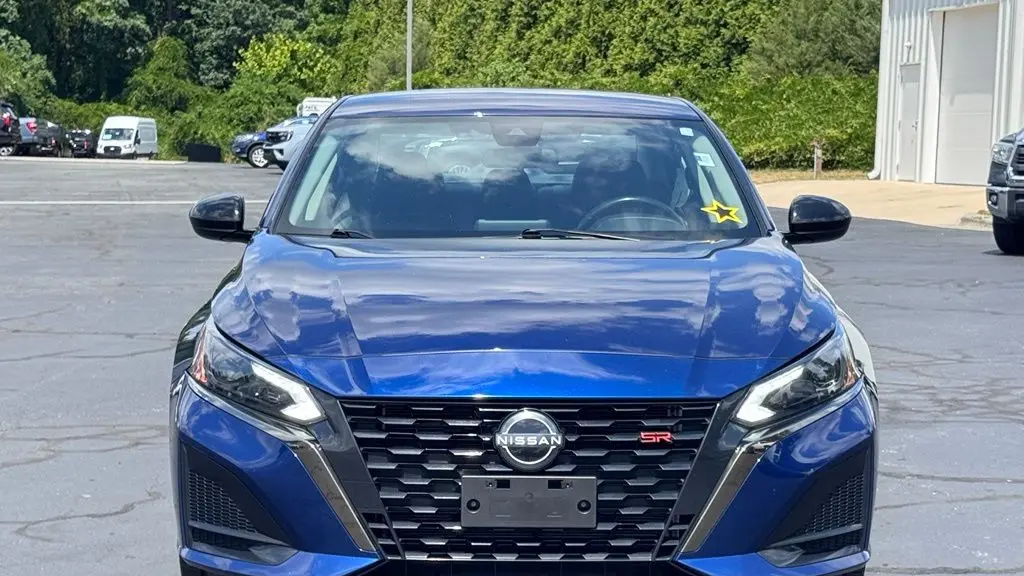 2024 Nissan Altima 2.5 SR