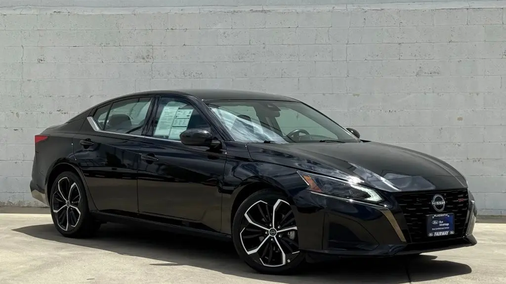 Preowned 2024 Nissan Altima 2.5 SR for Sale