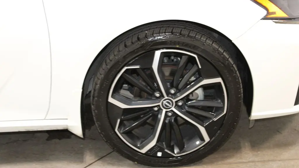 2024 Nissan Altima 2.5 SR
