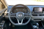 2025 Altima Thumbnail 4