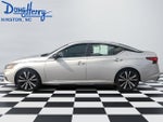 2021 Altima Thumbnail 2