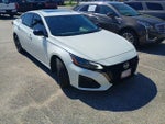 2023 Altima Thumbnail 3