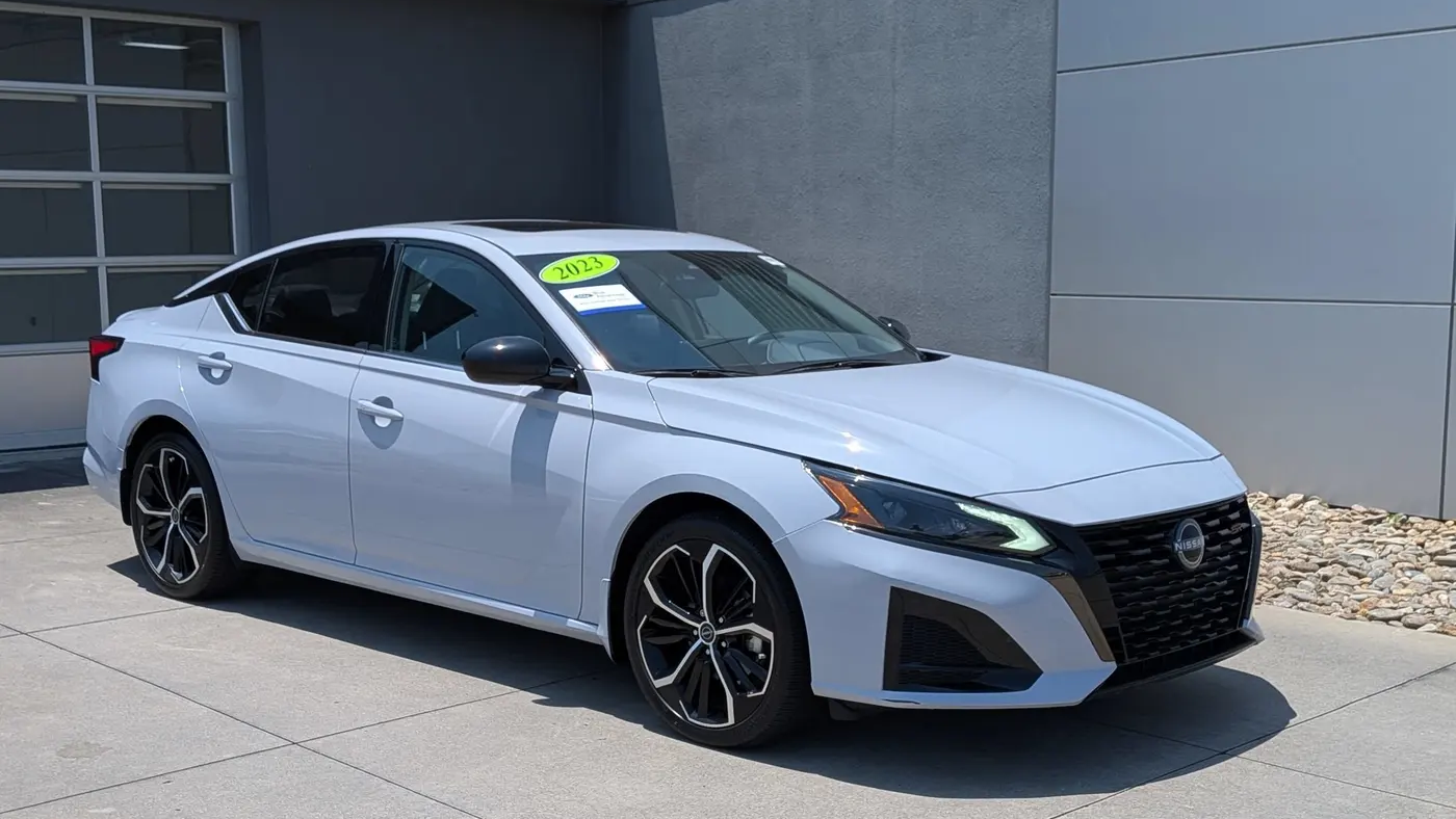 2023 Nissan Altima 2.5 SR