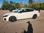 2023 Altima Thumbnail 11