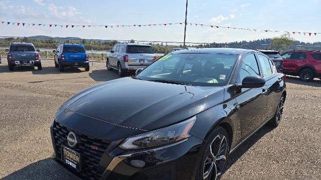 2023 Nissan Altima 2.5 SR