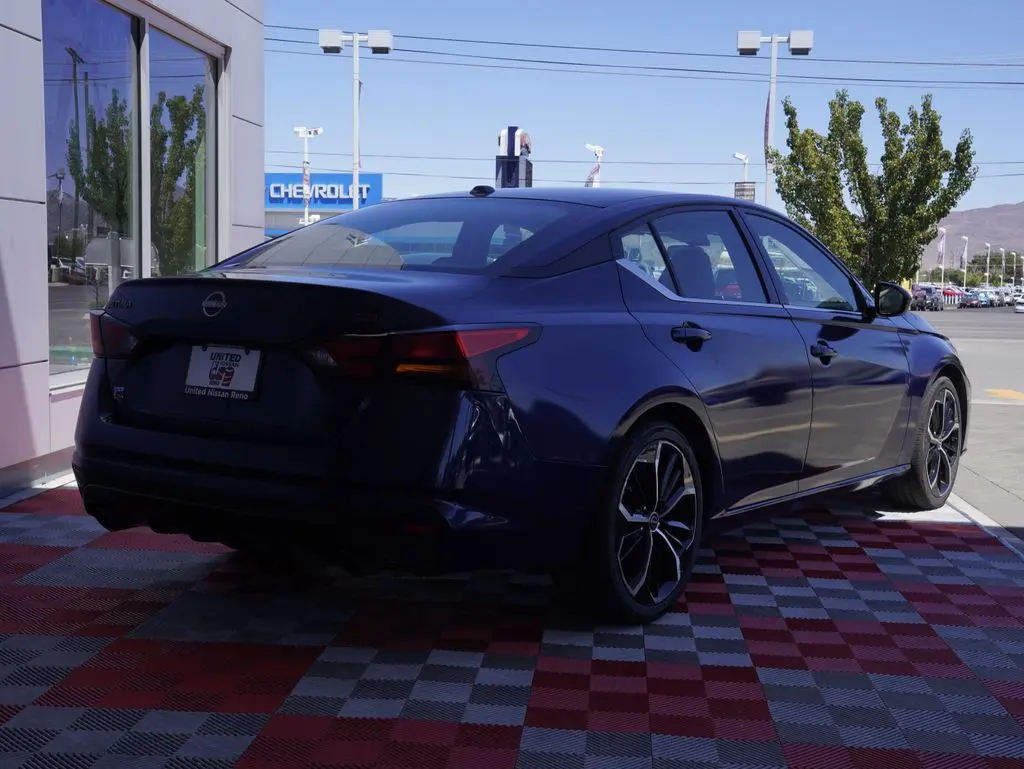 2023 Nissan Altima - $18,888