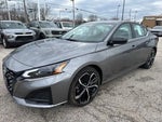 2024 Altima Thumbnail 3