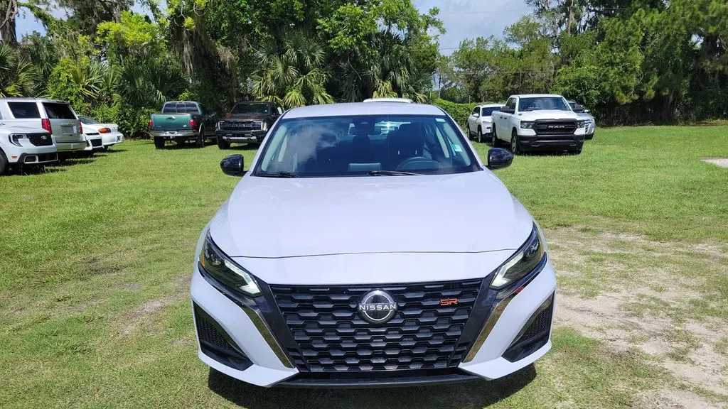 2024 Nissan Altima 2.5 SR