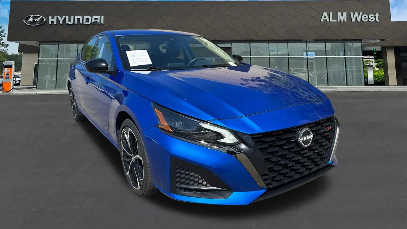 2025 Nissan Altima 2.5 SR