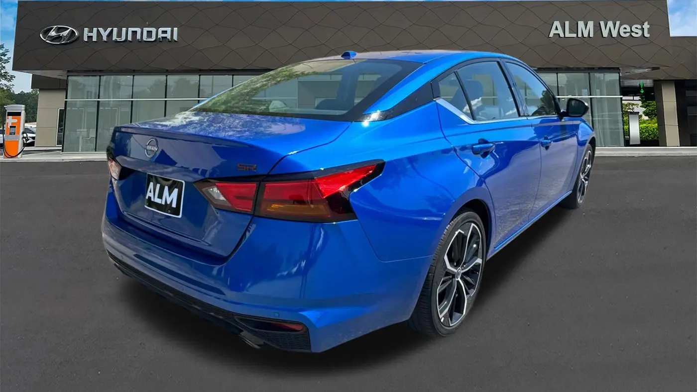 2025 Nissan Altima 2.5 SR