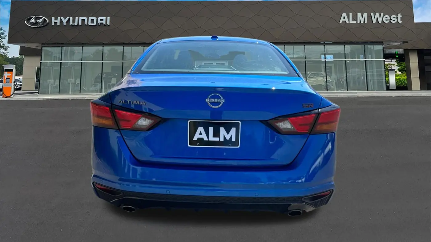2025 Nissan Altima 2.5 SR