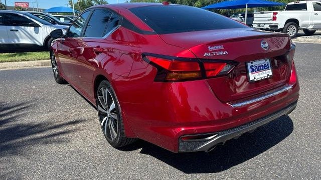2022 Nissan Altima 2.5 SR