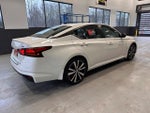 2022 Altima Thumbnail 6