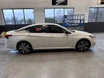 2022 Altima Thumbnail 7