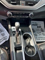 2024 Altima Thumbnail 11