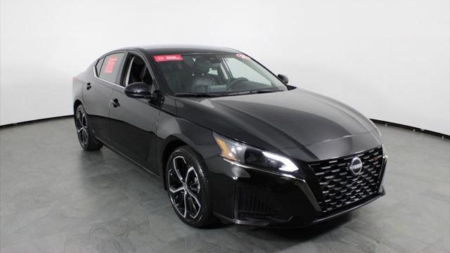 2025 Nissan Altima 2.5 SR