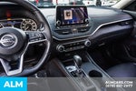 2019 Altima Thumbnail 32