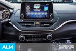 2019 Altima Thumbnail 38