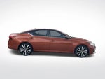 2019 Altima Thumbnail 4