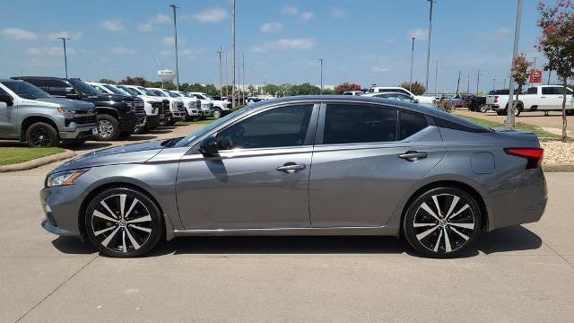 2022 Nissan Altima 2.5 SR
