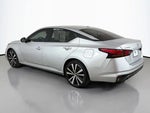 2022 Altima Thumbnail 7