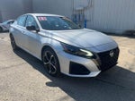 2023 Altima Thumbnail 3