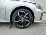2023 Altima Thumbnail 20