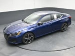 2024 Altima Thumbnail 21
