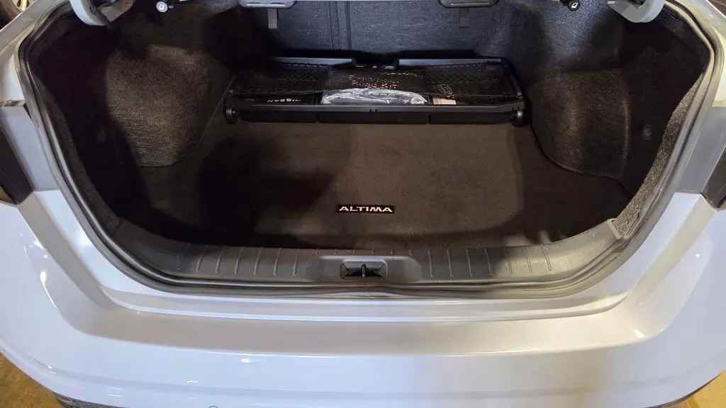 2025 Nissan Altima 2.5 SR
