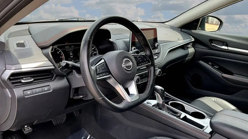 2025 Nissan Altima 2.5 SR
